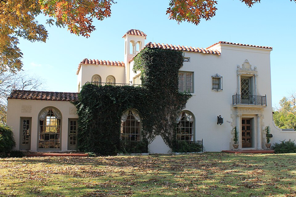 Photograph of Dr. Arvel and Faye Ponton House