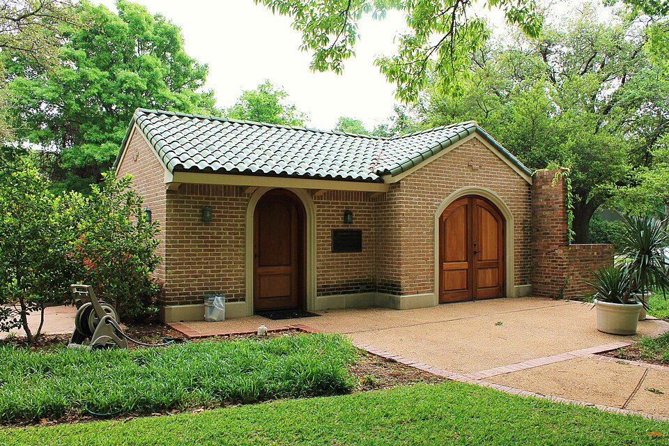 Photograph of Greenway Parks Historic District