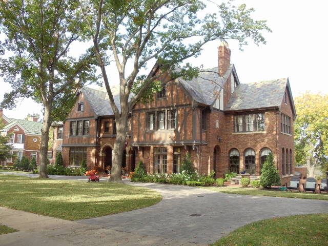 Photograph of Roy A. and Gladys Westbrook House