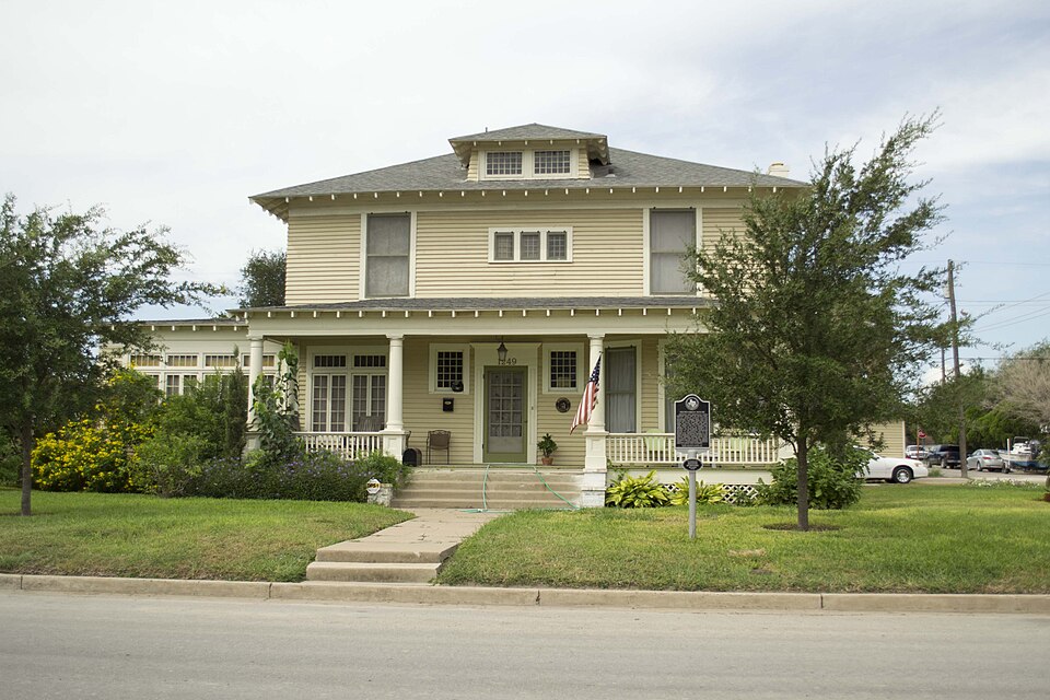 Photograph of Hicks-Gregg House