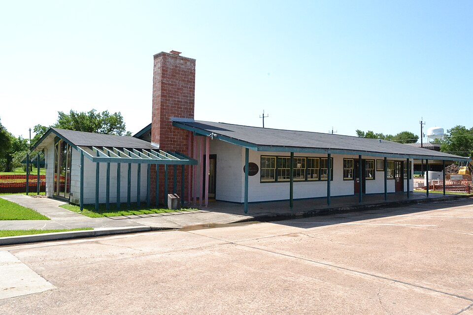 Photograph of Alden B. Dow Office and Lake Jackson City Hall