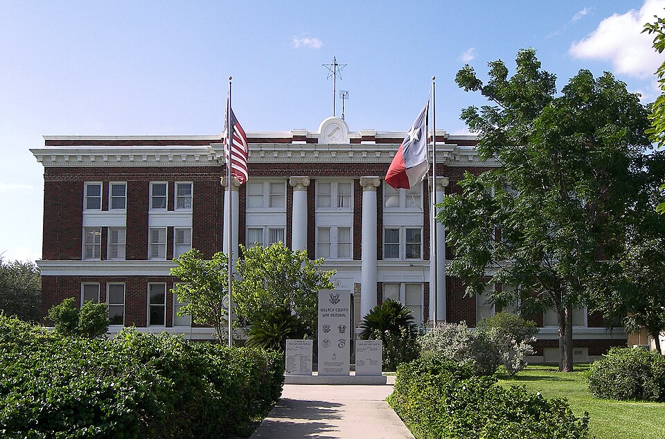 Photograph of Willacy County Courthouse