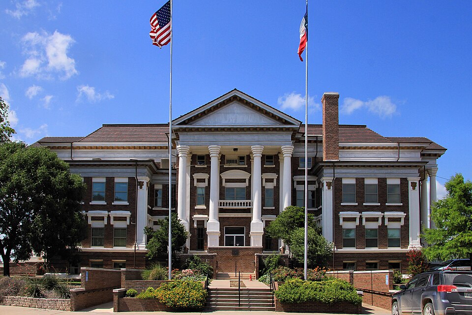 Photograph of Montague County Courthouse and Old Jail