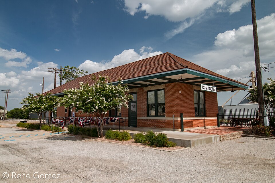 Photograph of St. Louis and San Francisco Railway Depot