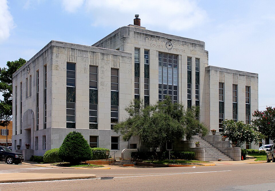 Photograph of Houston County Courthouse