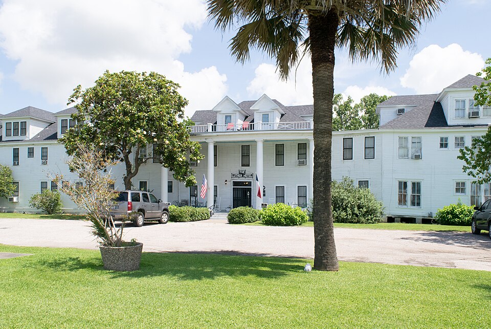 Photograph of Luther Hotel