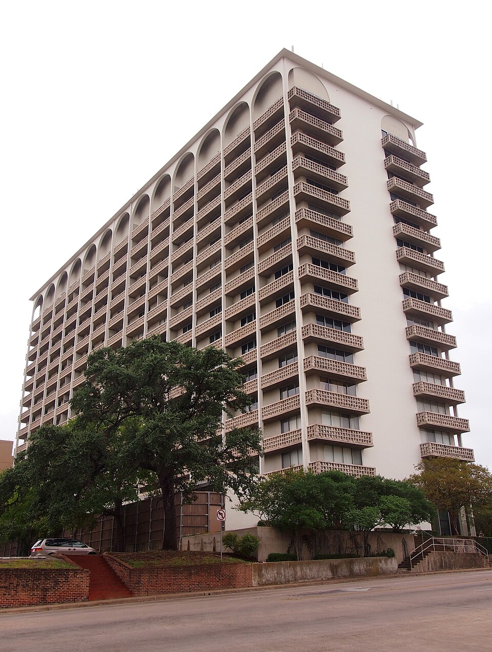 Photograph of Cambridge Tower