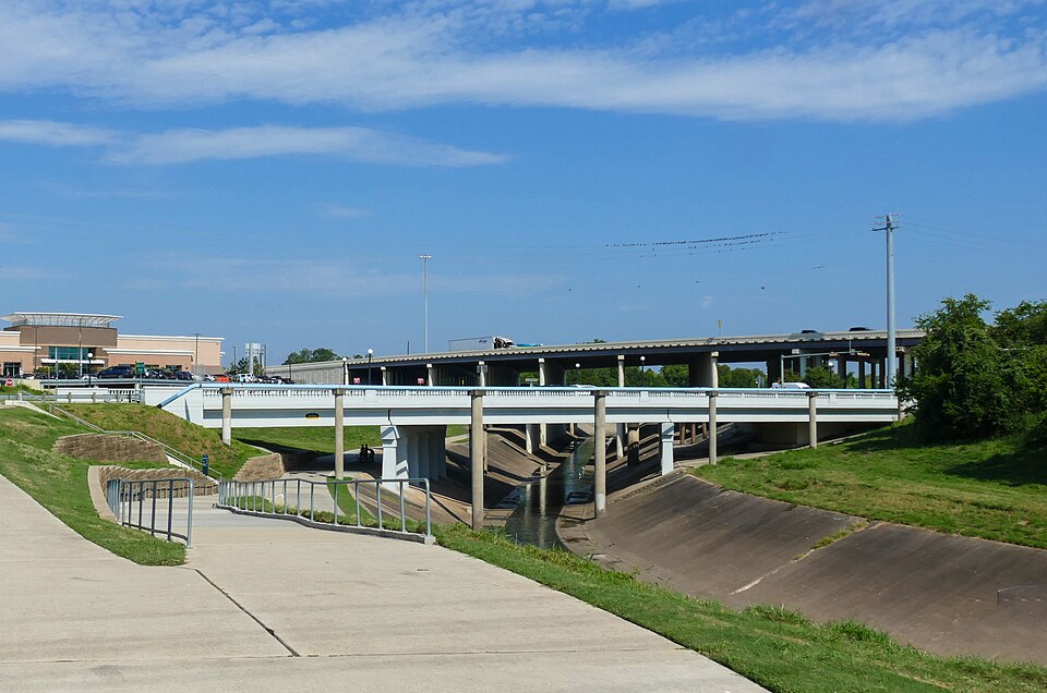 Photograph of Yale Street Bridge over White Oak Bayou