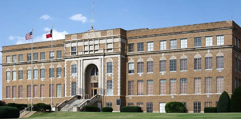 Photograph of Hutchinson County Courthouse