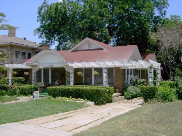 Photograph of Lee Harvey Oswald Rooming House