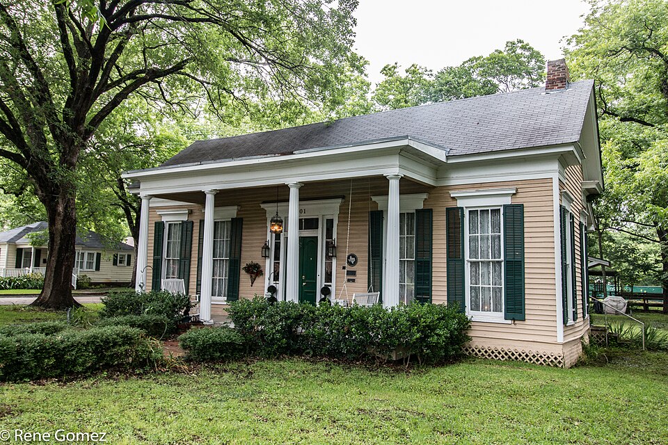 Photograph of Alley-Carlson House