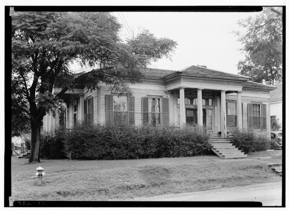 Photograph of Presbyterian Manse