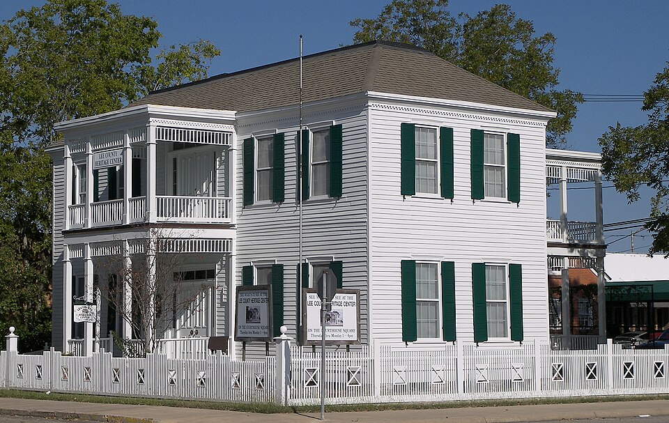 Photograph of Lee County Heritage Museum