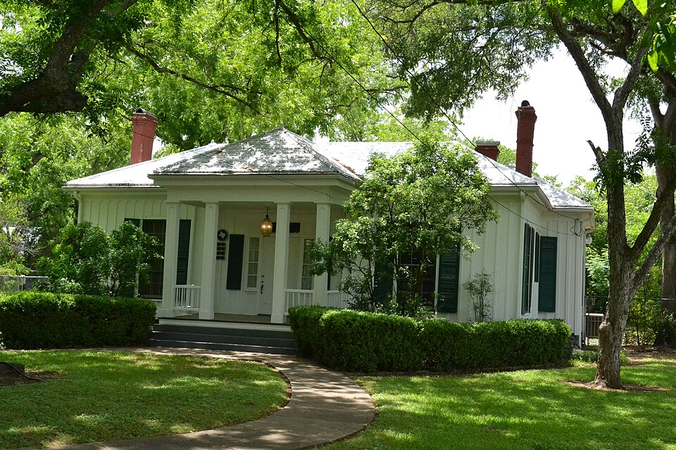 Photograph of Allen-Bell House