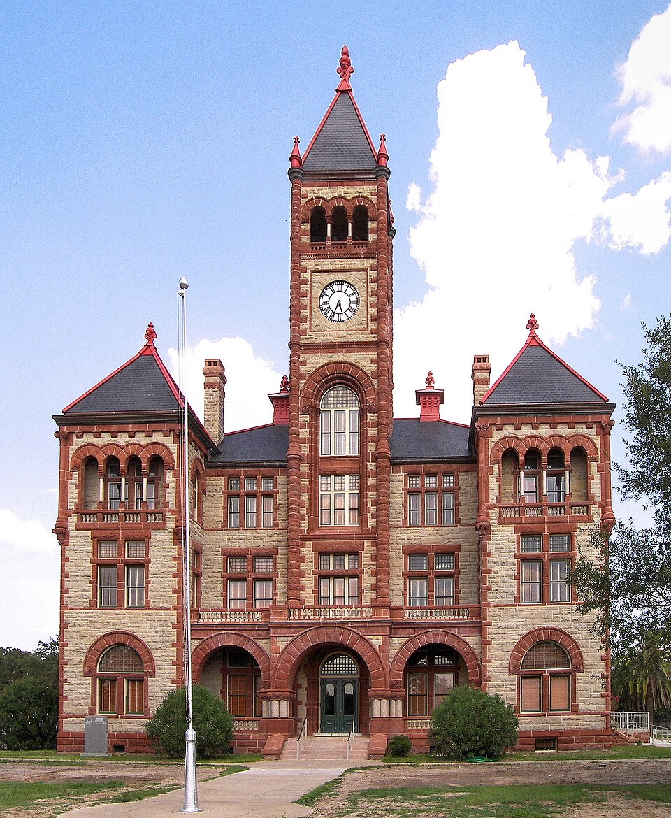 Photograph of DeWitt County Courthouse