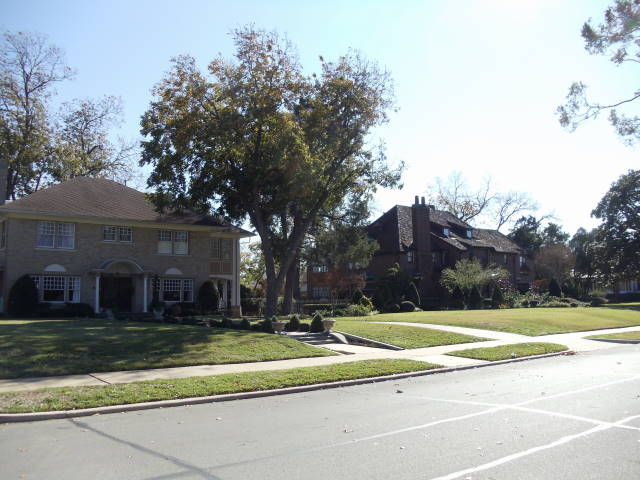 Photograph of Swiss Avenue