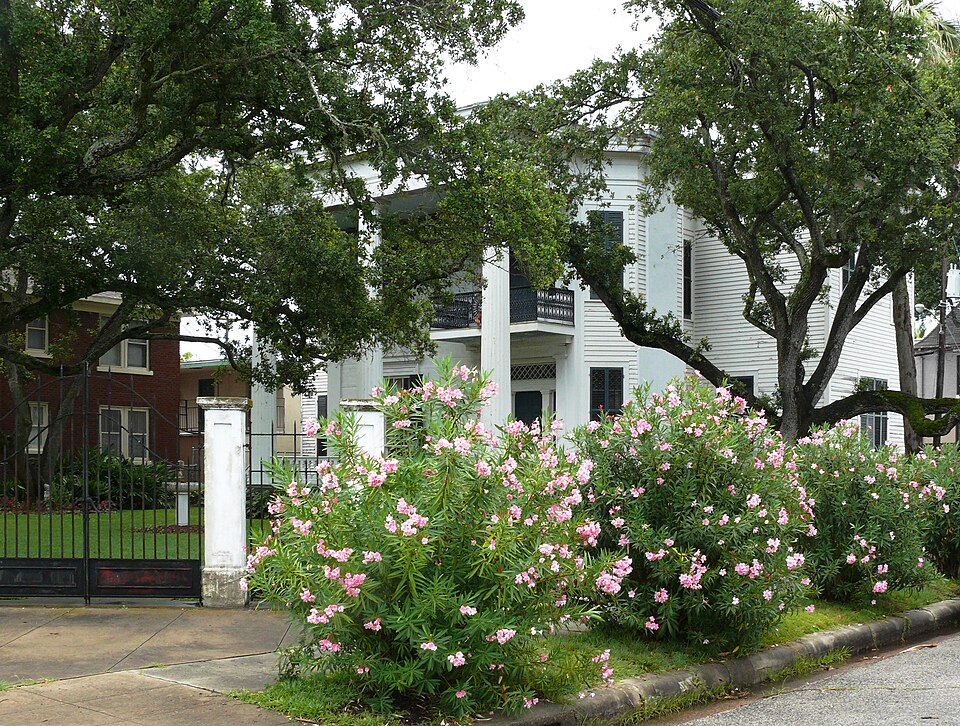 Photograph of Powhatan House
