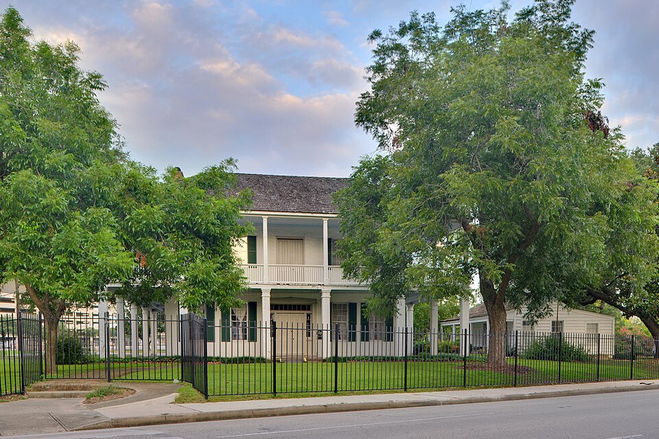Photograph of Kellum-Noble House