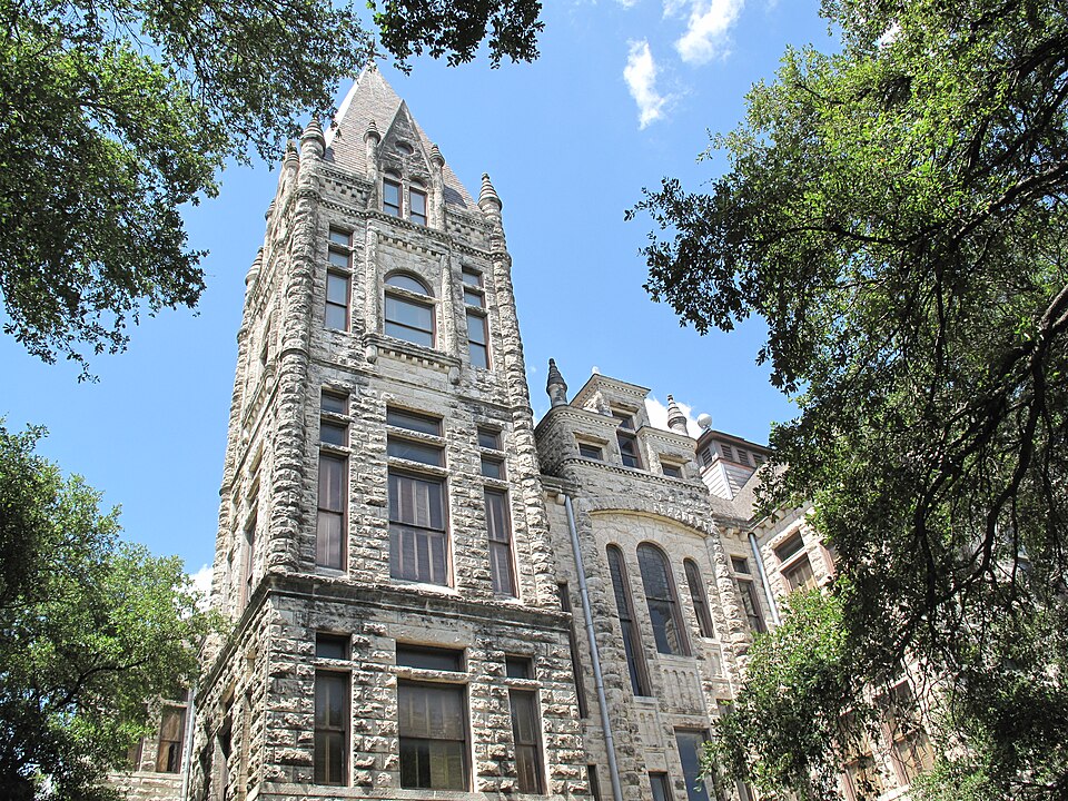 Photograph of Hugh Roy and Lillie Cullen Building