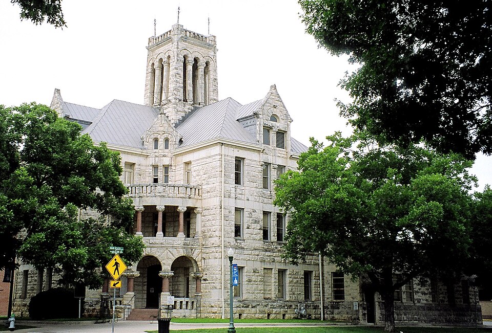 Photograph of Comal County Courthouse