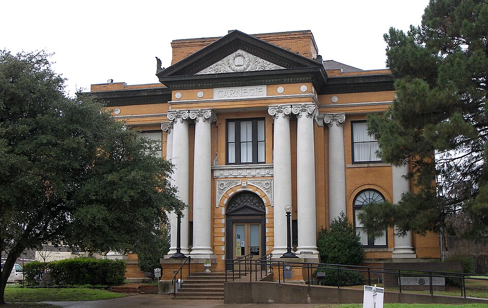 Photograph of Cleburne Carnegie Library