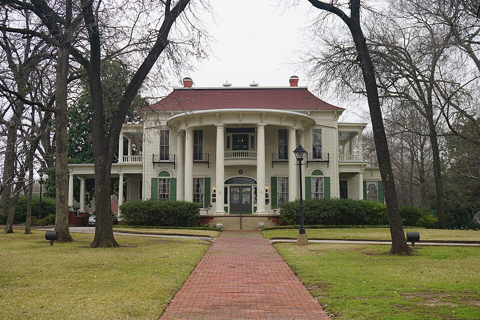 Photograph of Goodman-LeGrand House
