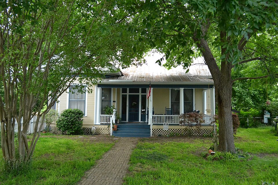 Photograph of House at 1301 Hill St.