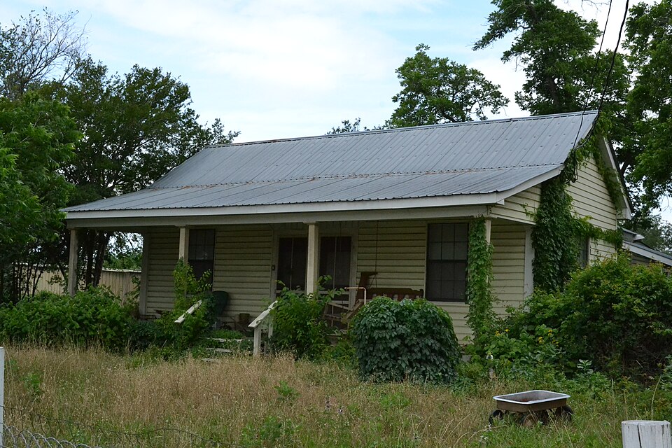 Photograph of House at 1316 Farm St.