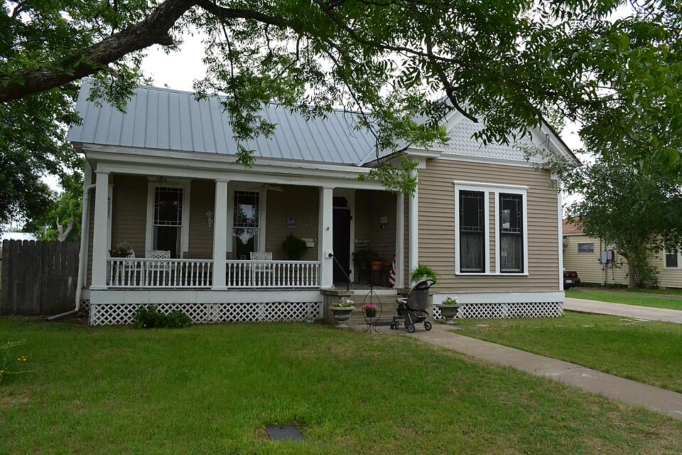 Photograph of House at 1105 Hill St.
