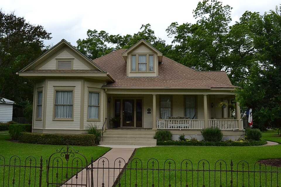 Photograph of Griesenbeck, Erna, House