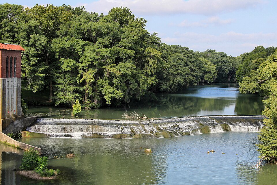 Photograph of Saffold Dam