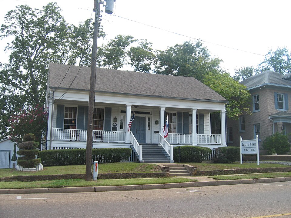 Photograph of Arnot House