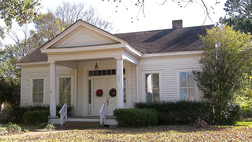 Photograph of Frontier Colonial Home