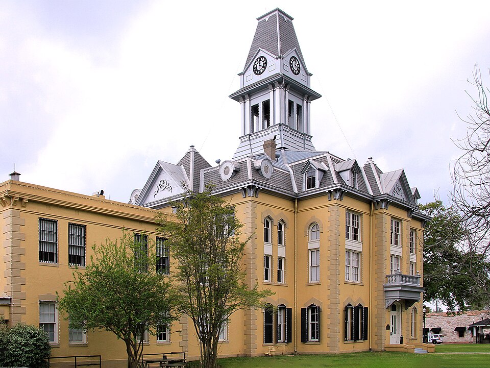 Photograph of Newton County Courthouse