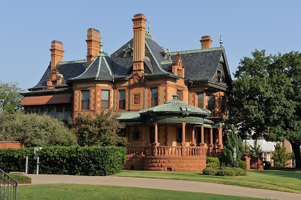 Photograph of Eddleman-McFarland House