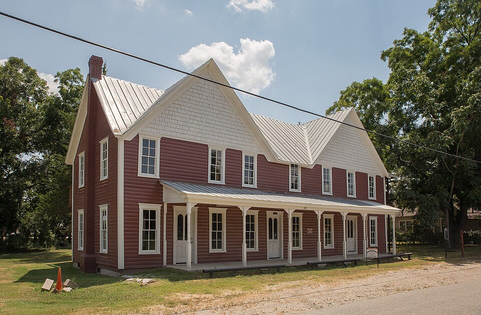 Photograph of J.T. Brown Hotel