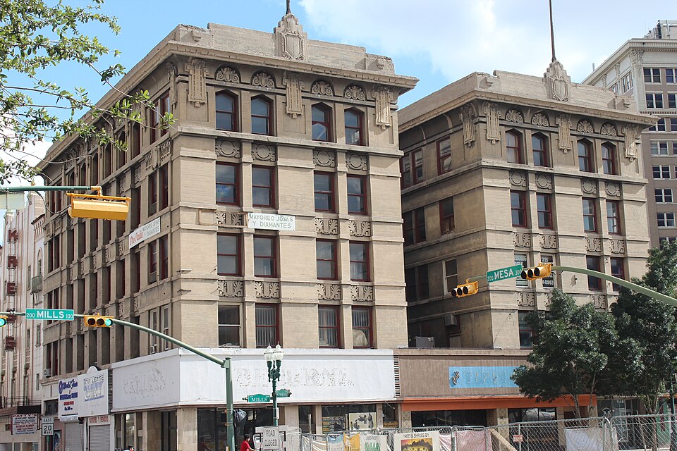 Photograph of Roberts-Banner Building
