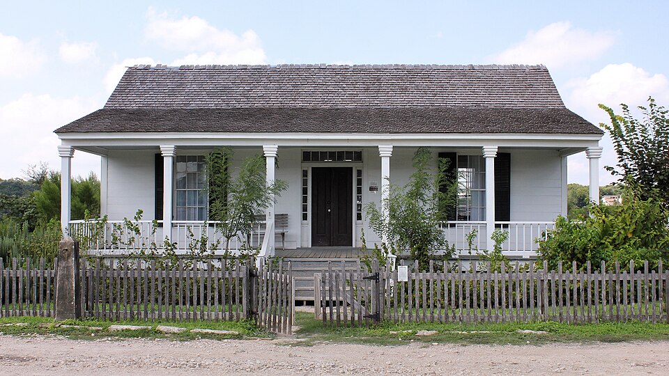 Photograph of Aynesworth-Wright House