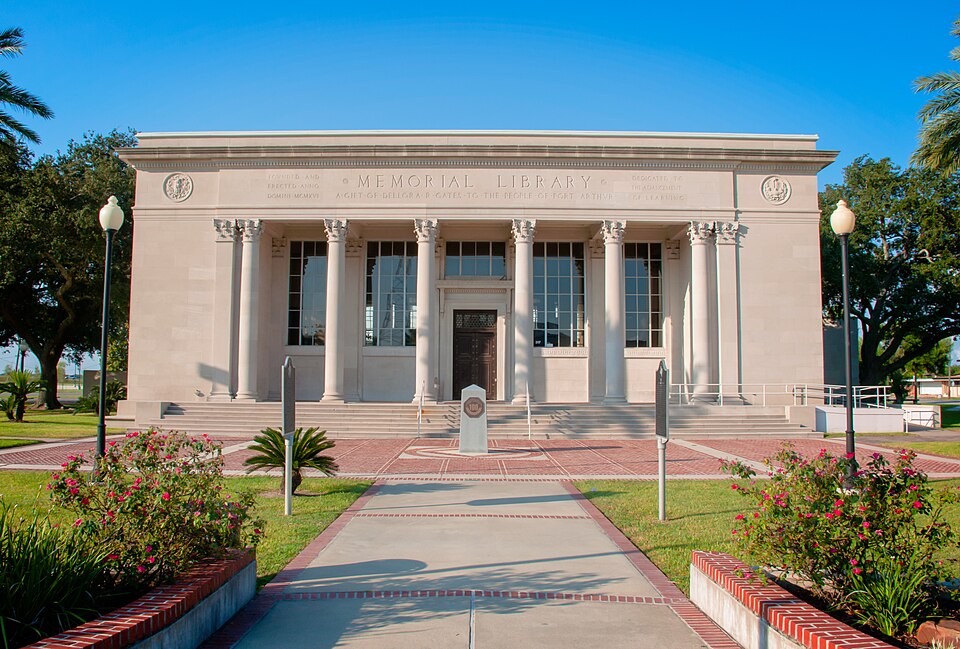 Photograph of Gates Memorial Library