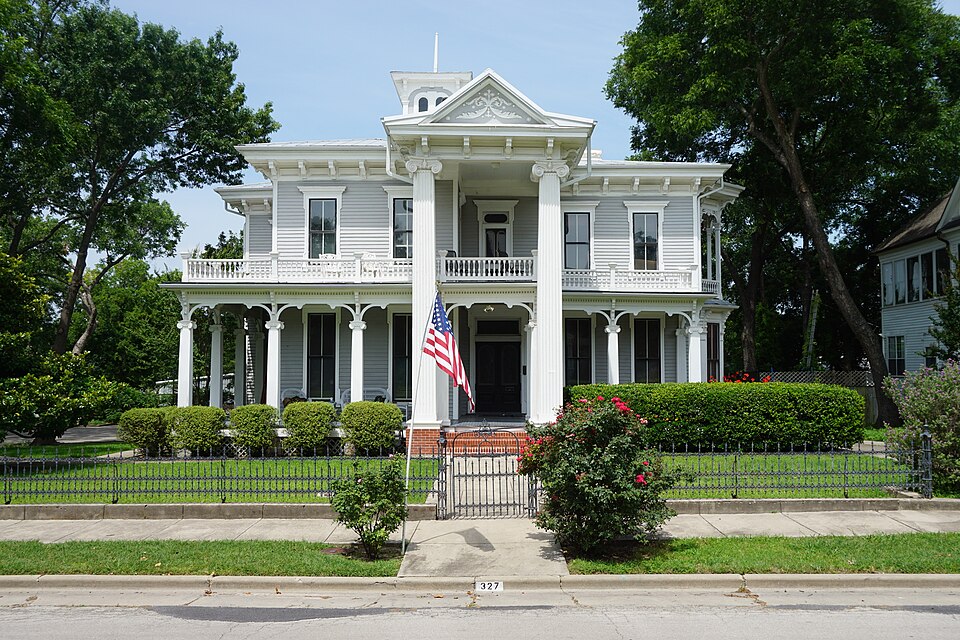 Photograph of Cloud-Stark House