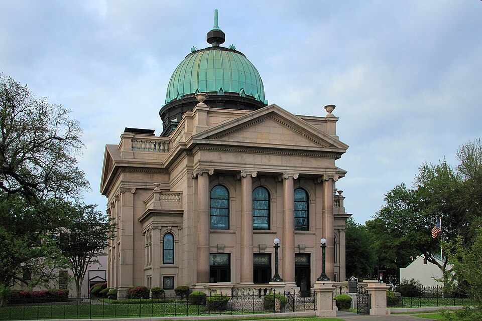 Photograph of Lutcher Memorial Church Building