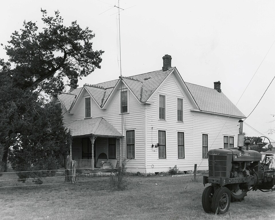 Photograph of Bronstad House