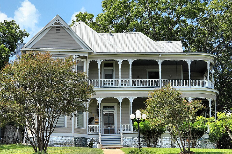 Photograph of Kone-Cliett House