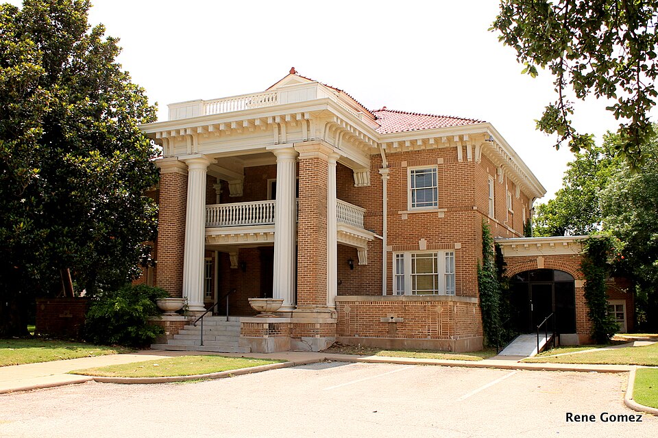 Photograph of Adams-Hamilton House