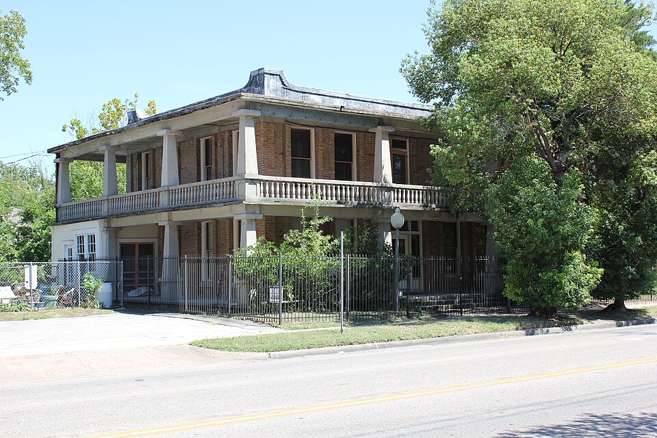 Photograph of Banta House