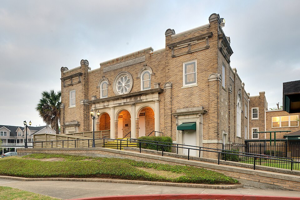 Photograph of Heights Christian Church