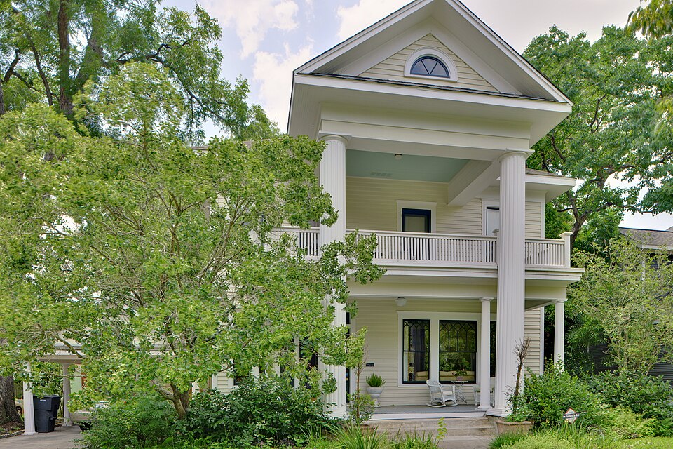 Photograph of House at 1537 Tulane Street