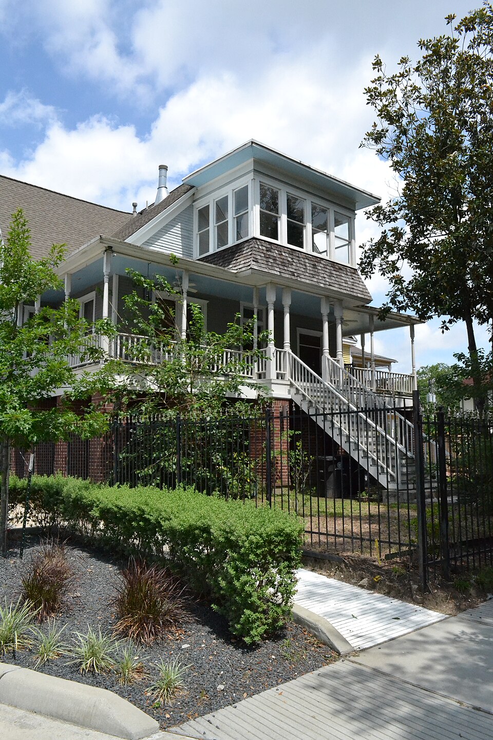 Photograph of Perry-Swilley House