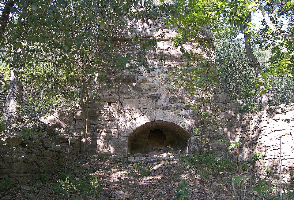 Photograph of Belger-Cahill Lime Kiln