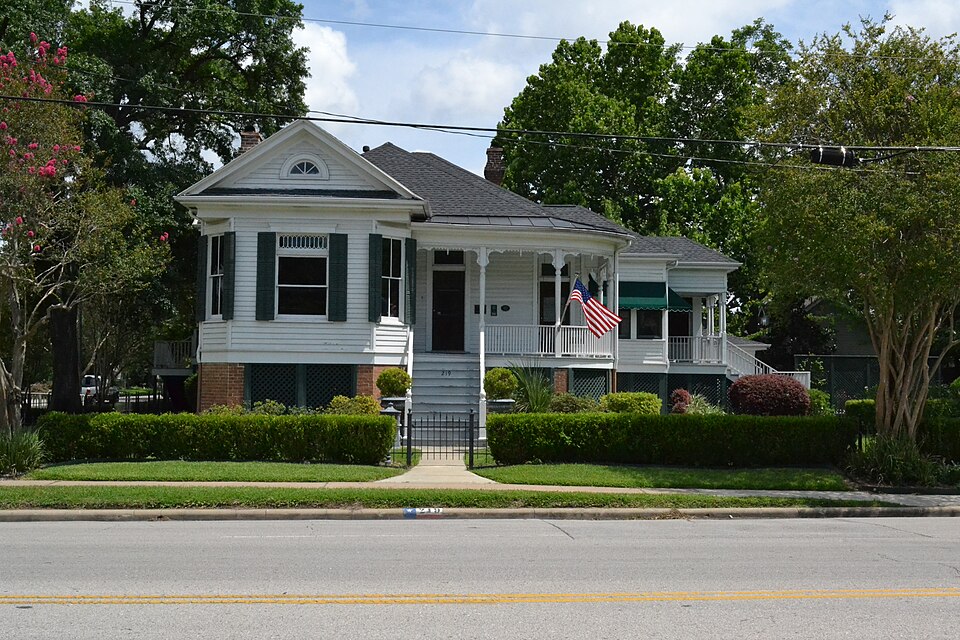 Photograph of Burnett House